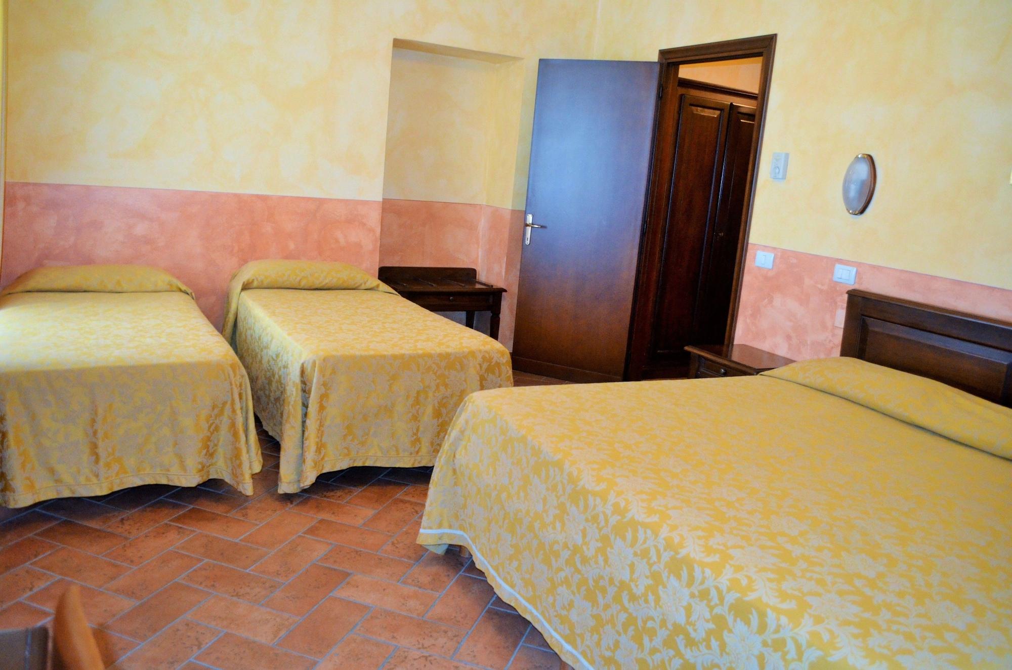 Hotel Oasi Neumann Cortona Luaran gambar