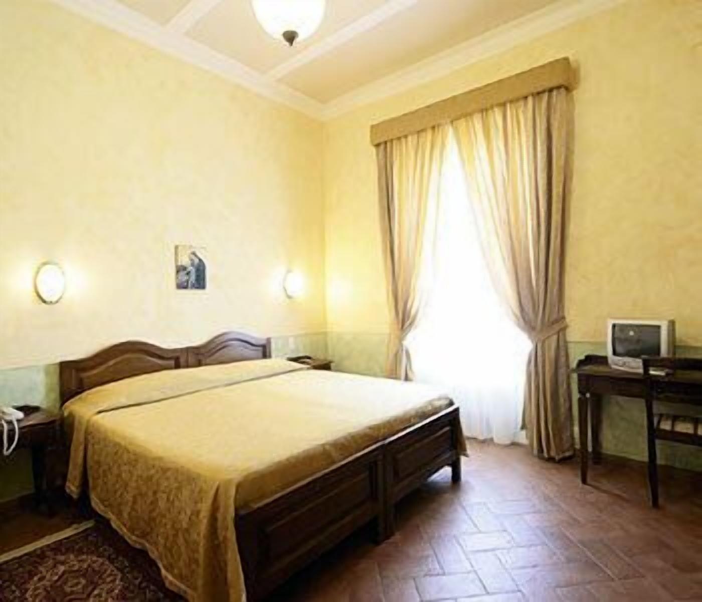 Hotel Oasi Neumann Cortona Luaran gambar