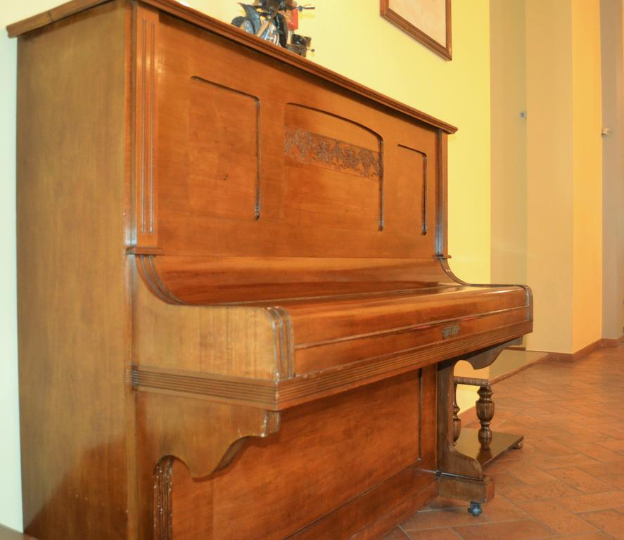 Hotel Oasi Neumann Cortona Luaran gambar