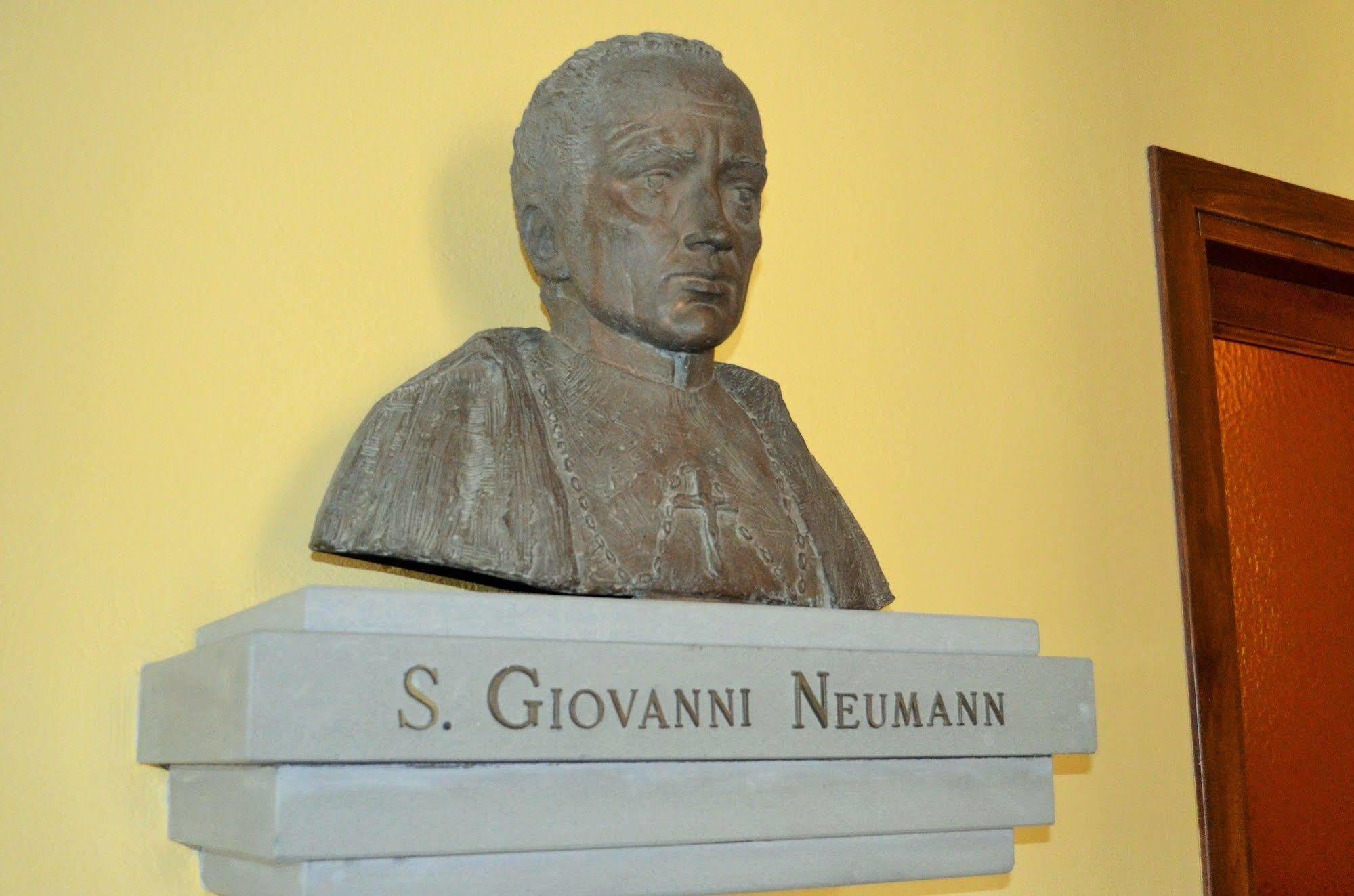Hotel Oasi Neumann Cortona Luaran gambar